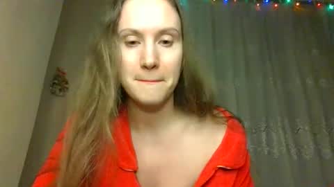 Snapshot of selvarine chatting on 04.21.26 selvarine online show from 04.21.26
