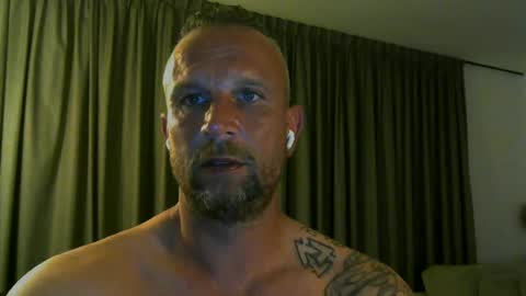 Snapshot of sence08 chatting on 06.19.26 sence08 online show from 06.19.26