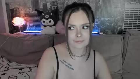 Snapshot of send_me_an_angel chatting on 06.22.26 Rita online show from 06.22.26
