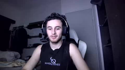 Snapshot of senitzzu chatting on 03.03.25 PAJACONTROL online show from 03.03.25