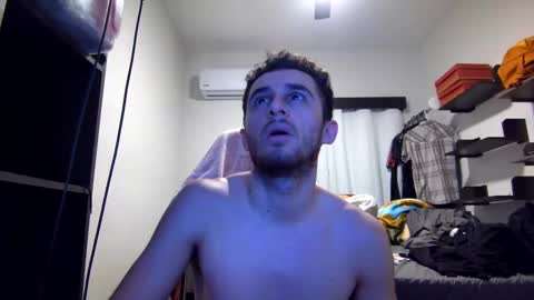 Snapshot of senitzzu chatting on 11.17.25 PAJACONTROL online show from 11.17.25