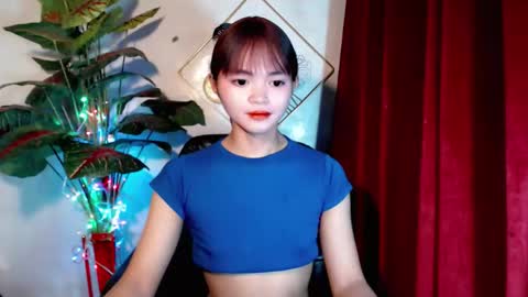 sensational_yeng online show from 11.25.25