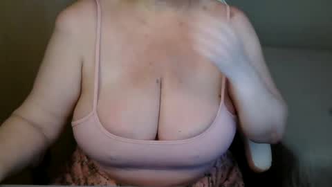 Snapshot of sensual_cris chatting on 07.16.26 CRIS online show from 07.16.26