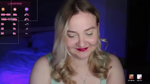 Snapshot of sensual_girrrl chatting on 05.26.26 Ilona online show from 05.26.26
