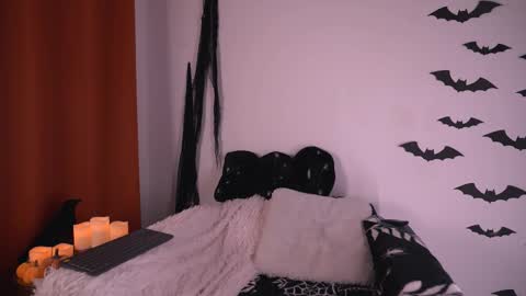 Jasmine online show from 10.15.25