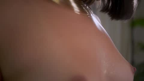 Maria- OF sensual bee online show from 02.01.25