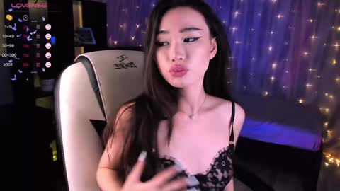 Kiki online show from 12.06.24