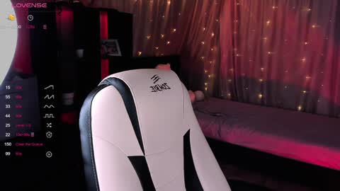 Kiki online show from 02.08.25