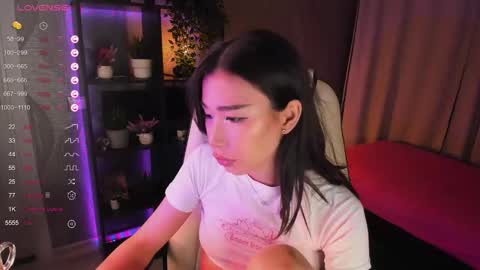 Kiki online show from 09.11.25