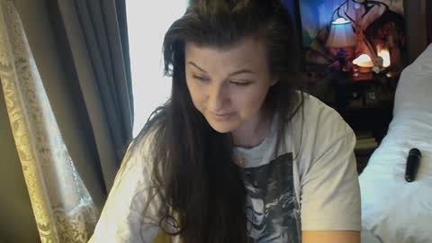 Snapshot of sentfrmheaven chatting on 01.04.25 Tara online show from 01.04.25