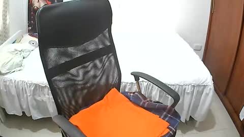 senthix  heyy promo en OnlyFans aprovecha 85 descuento online show from 09.17.25