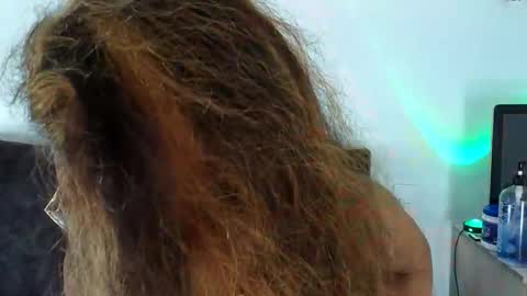 Snapshot of sephorandmonell chatting on 11.18.25 sephorandmonell online show from 11.18.25