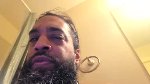 Snapshot of serani02 chatting on 06.18.26 Serani online show from 06.18.26