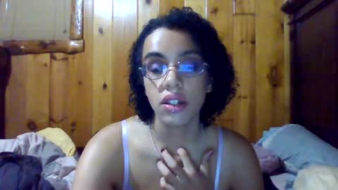 Snapshot of seraphina_sapphire chatting on 08.03.26 seraphina_sapphire online show from 08.03.26
