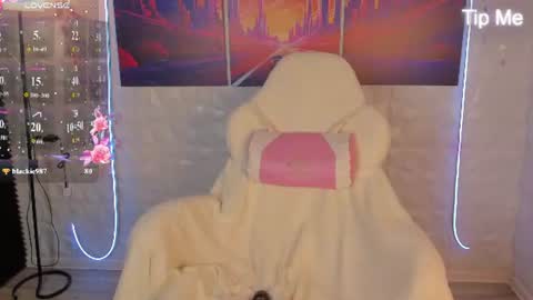 Snapshot of seraphinaa_darkwater chatting on 07.07.26 Lisa and Mona online show from 07.07.26
