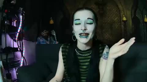 Seraphin Munster online show from 10.23.25