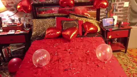 Snapshot of seraphyx33 chatting on 02.15.26 seraphyx33 online show from 02.15.26