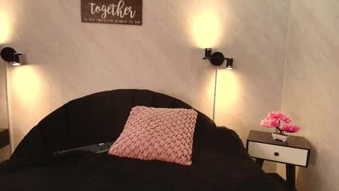 Seren  Follow me online show from 02.18.25