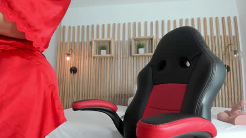 Snapshot of serena_fox chatting on 02.02.26 Serena online show from 02.02.26