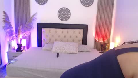 Snapshot of serena_houstonn chatting on 03.11.26 Serena online show from 03.11.26