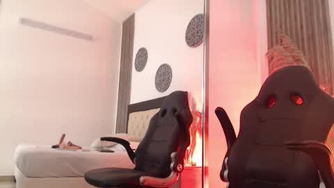 Snapshot of serena_houstonn chatting on 03.30.26 Serena online show from 03.30.26
