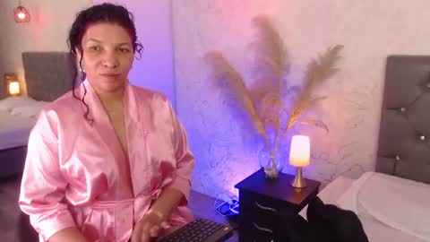 Snapshot of serena_houstonn chatting on 06.16.26 Serena online show from 06.16.26