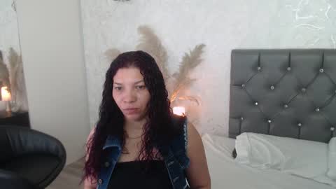 Snapshot of serena_houstonn chatting on 06.19.26 Serena online show from 06.19.26