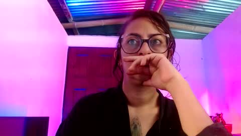 Serena Xyz online show from 12.14.25