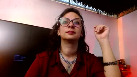 Snapshot of serena_xyz chatting on 06.15.26 Serena Xyz online show from 06.15.26