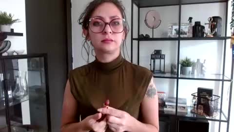 Snapshot of serena_xyz chatting on 06.30.26 Serena Xyz online show from 06.30.26
