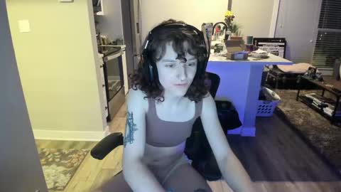 serenabastille online show from 04.26.26