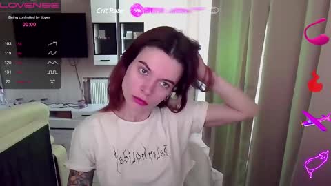 Snapshot of serenamilss chatting on 02.24.25 serenamilss online show from 02.24.25