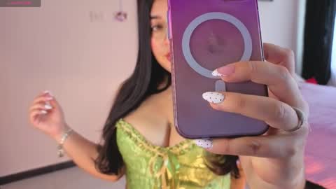 Serenna Cruz online show from 04.06.26