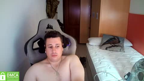 Snapshot of sergio95n chatting on 07.10.26 Pollos online show from 07.10.26