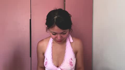 Snapshot of serinafaw chatting on 07.19.26 Mira online show from 07.19.26