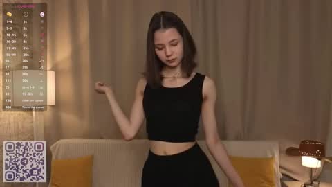 Snapshot of serinazele chatting on 05.23.26 Melissa online show from 05.23.26