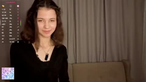 Snapshot of serinazele chatting on 07.15.26 Melissa online show from 07.15.26