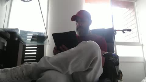 Snapshot of serioyhetero19 chatting on 01.10.26 hetero serio discreto online show from 01.10.26