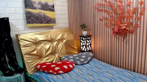 call me MILES   online show from 01.21.25