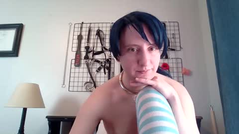 Servile Sarah online show from 03.09.26