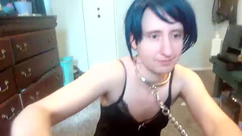 Servile Sarah online show from 03.24.26