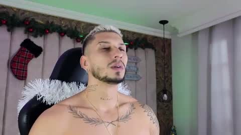 HEY IM SETH online show from 12.31.24