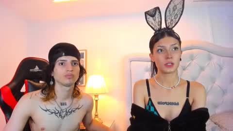 Snapshot of sett_and_gwen chatting on 12.11.24 sett_and_gwen online show from 12.11.24