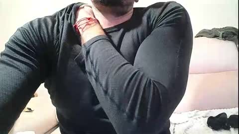 Snapshot of sex_machine_19 chatting on 11.20.25 SEX MACHINE 19 online show from 11.20.25