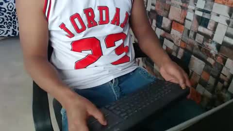 arnold online show from 11.04.25