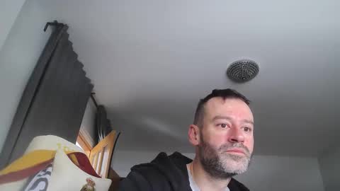 Snapshot of sexbrute chatting on 11.10.25 sexbrute online show from 11.10.25