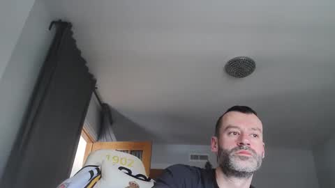 Snapshot of sexbrute chatting on 04.12.26 sexbrute online show from 04.12.26