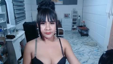 Snapshot of sexcum_trendingts_now chatting on 10.06.25 MS Anna online show from 10.06.25