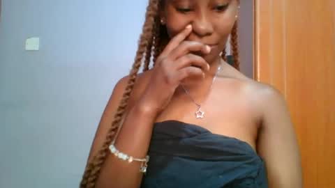 Maggie online show from 02.05.25