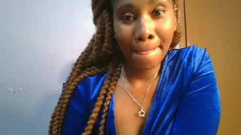 Maggie online show from 02.12.25